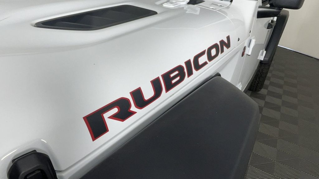 2025 Jeep Wrangler Rubicon photo 11