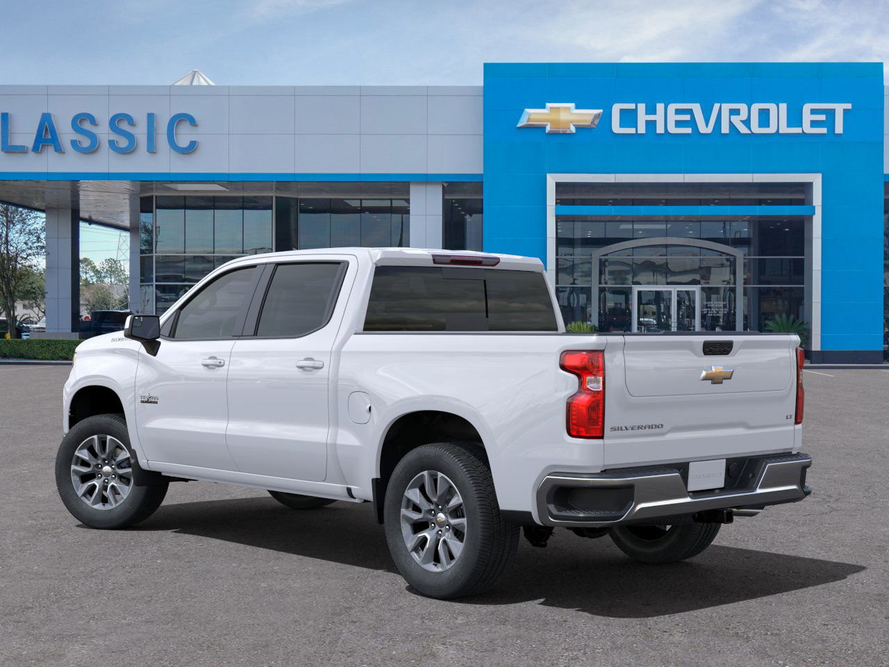 2025 Chevrolet Silverado 1500 LT photo 2