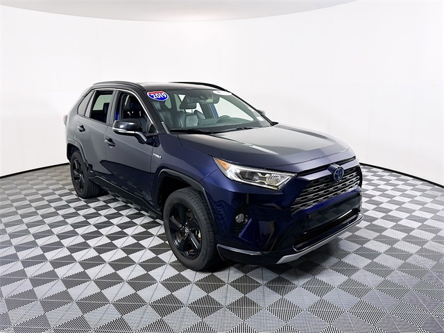 2019 Toyota RAV4 XSE's photo