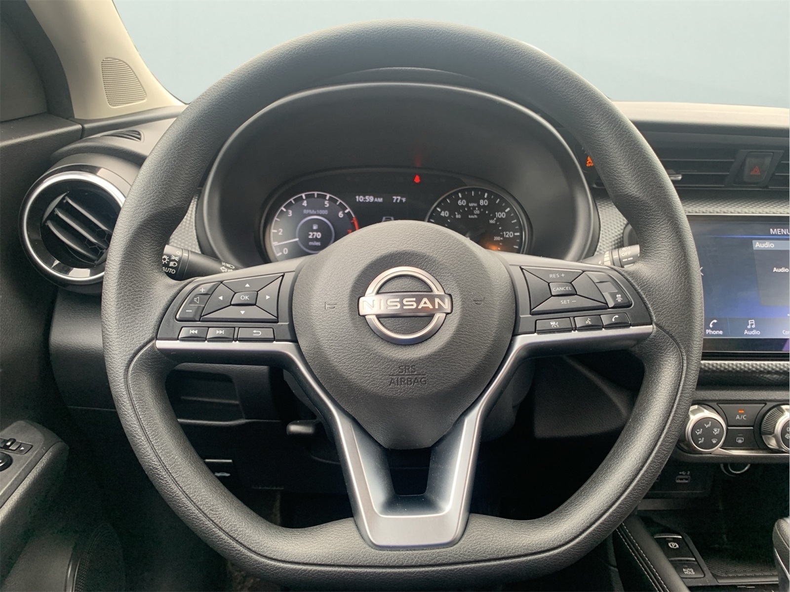 2023 Nissan Kicks SV photo 7