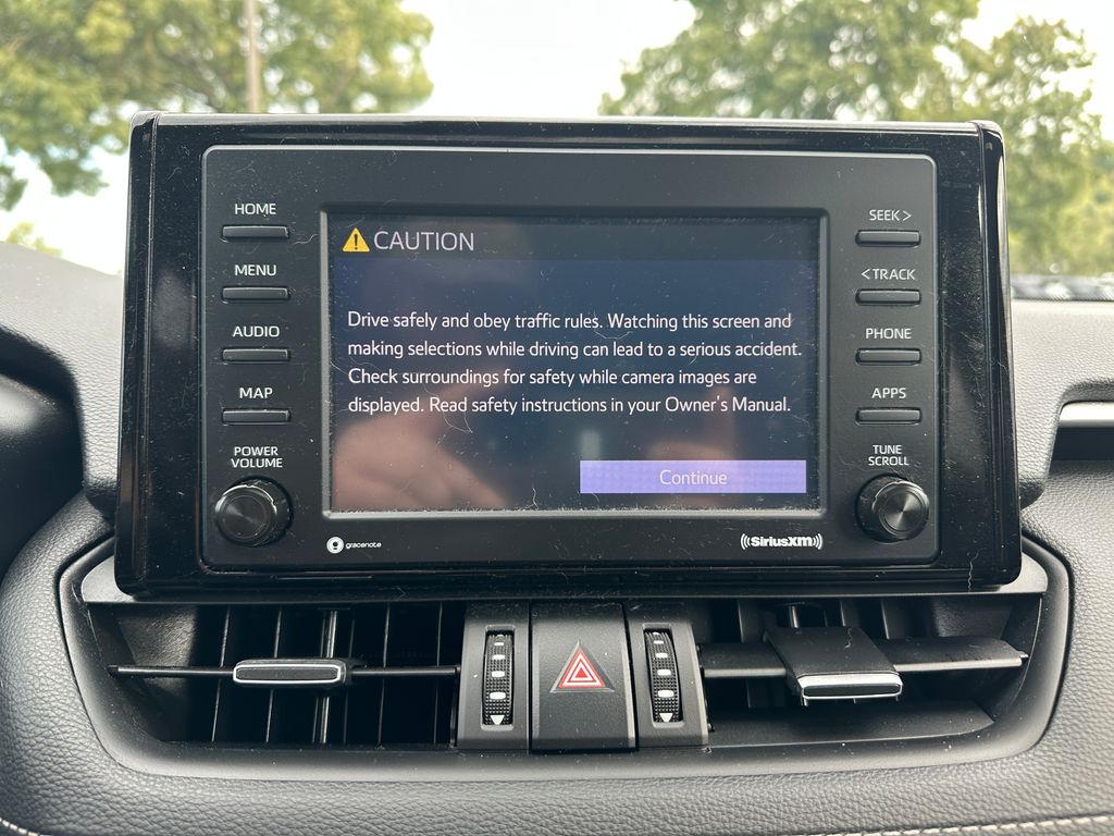 2021 Toyota RAV4 XLE Premium photo 14