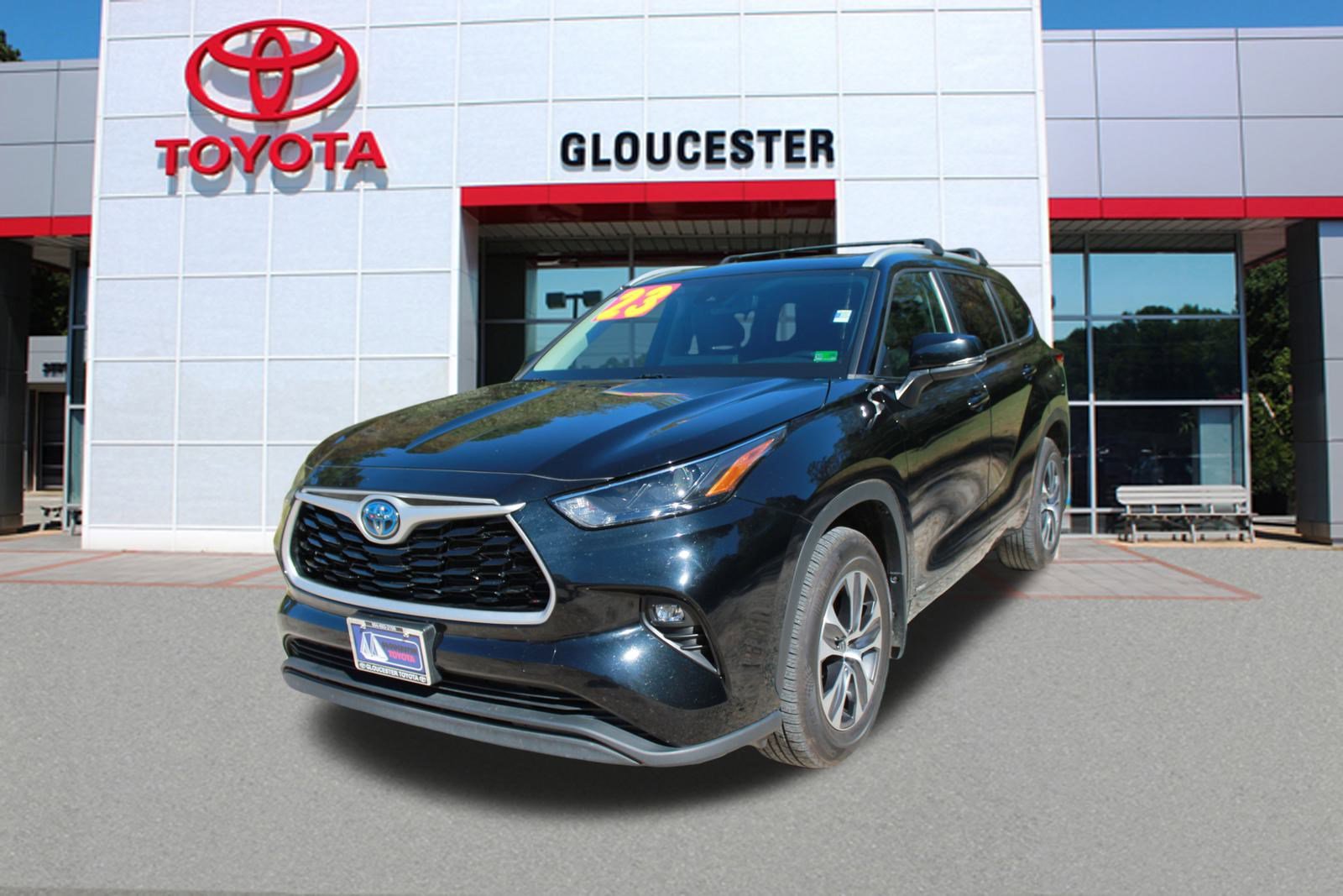 2023 Toyota Highlander XLE's photo
