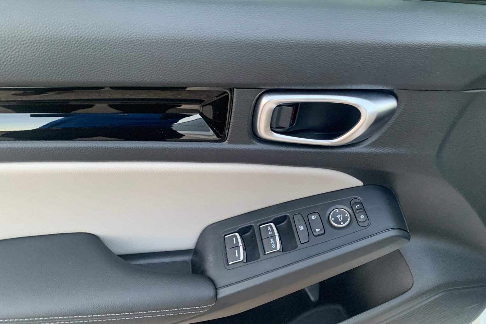 2023 Honda Civic EX-L photo 10