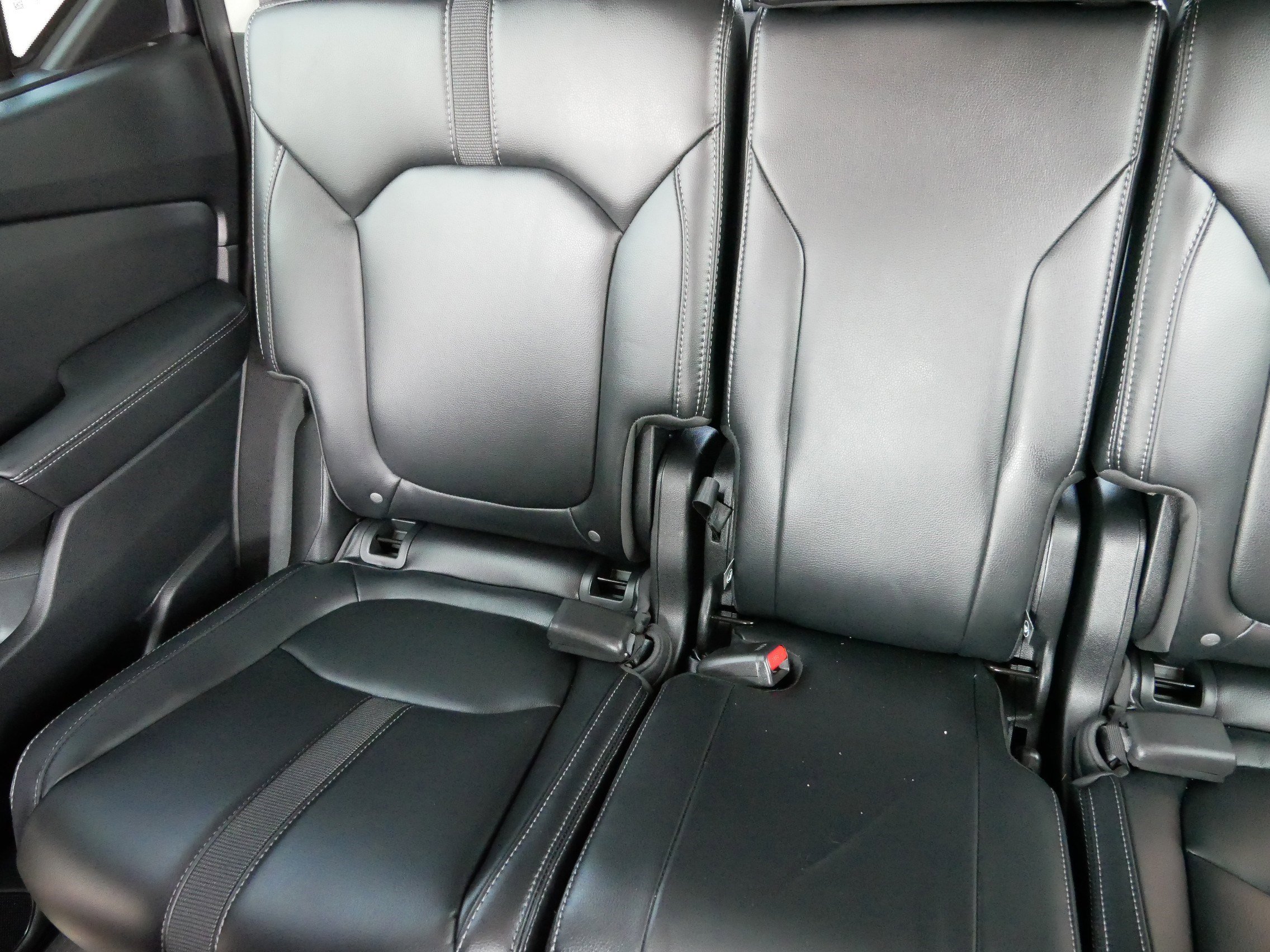 2023 Honda Pilot Touring photo 12