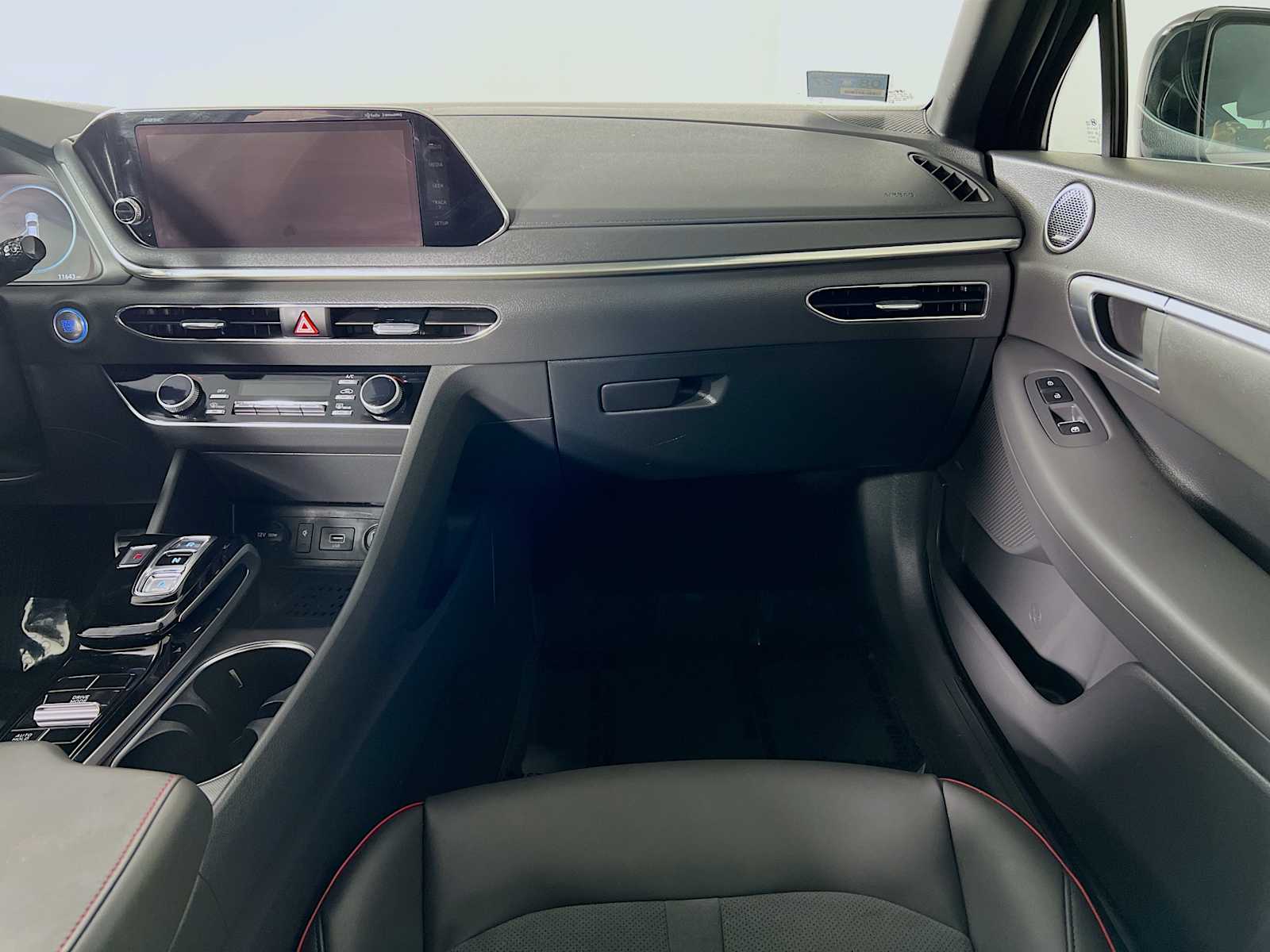 2022 Hyundai Sonata SEL Plus photo 24