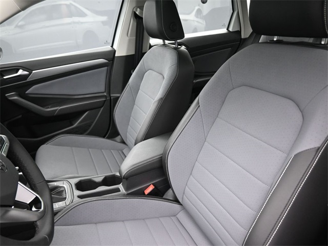 2025 Volkswagen Jetta 1.5T SE photo 24