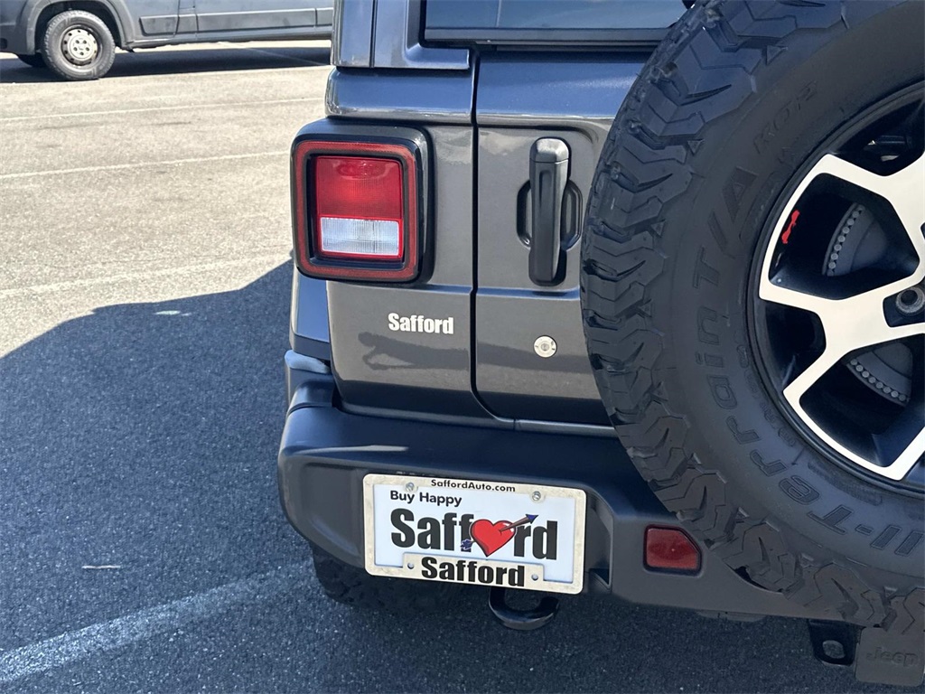 2018 Jeep Wrangler Unlimited Sahara photo 11