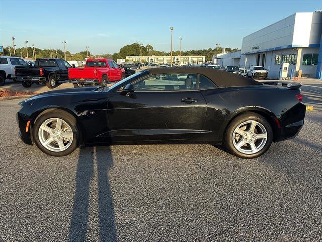 2023 Chevrolet Camaro 1LT photo 4