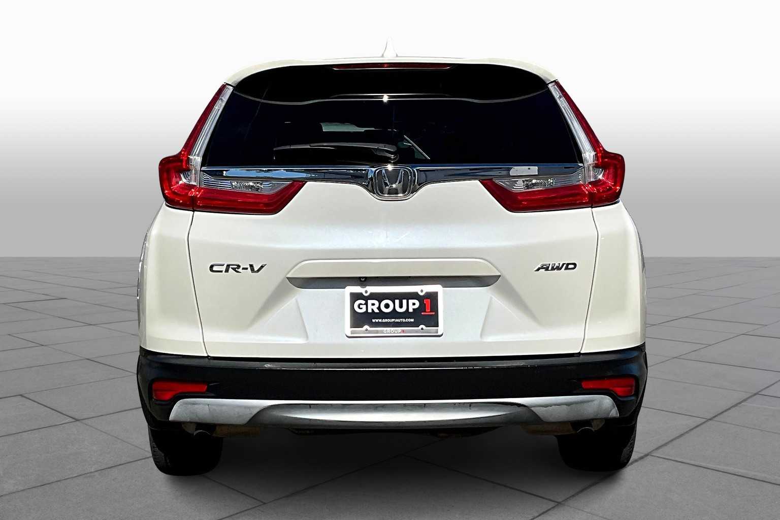 2017 Honda CR-V EX photo 4