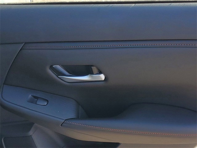 2025 Nissan Sentra SR photo 28