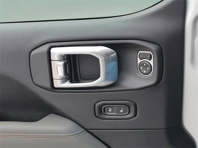 2025 Jeep Gladiator Mojave photo 26