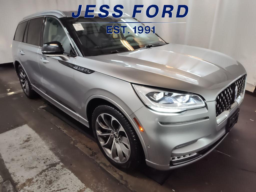 2021 Lincoln Aviator Grand Touring photo 4
