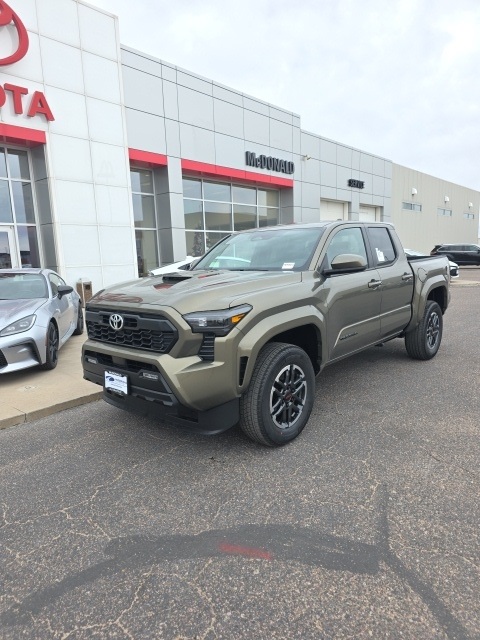 2025 Toyota Tacoma TRD Sport's photo
