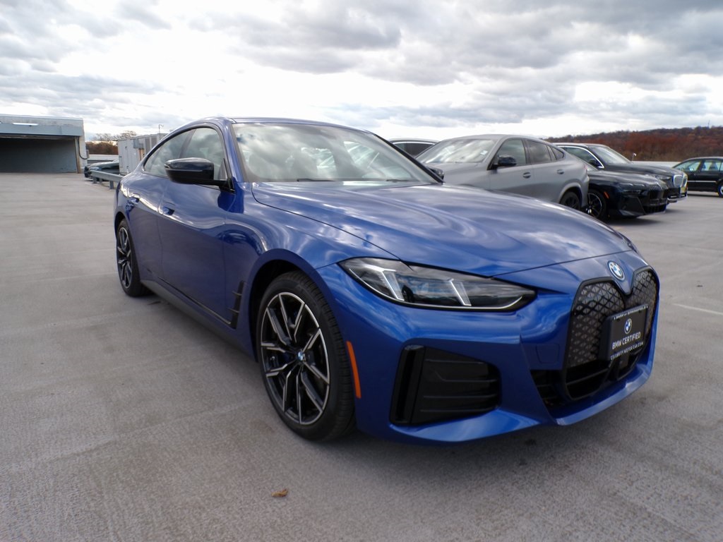 2025 BMW i4 40's photo