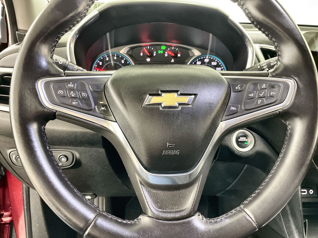 2020 Chevrolet Equinox LT photo 11