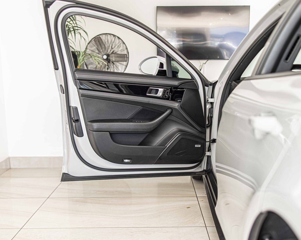 2019 PORSCHE PANAMERA - Image 33