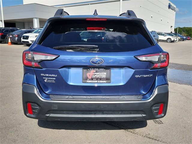 2020 Subaru Outback Premium photo 3