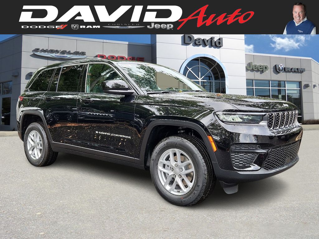 2025 Jeep Grand Cherokee Laredo's photo