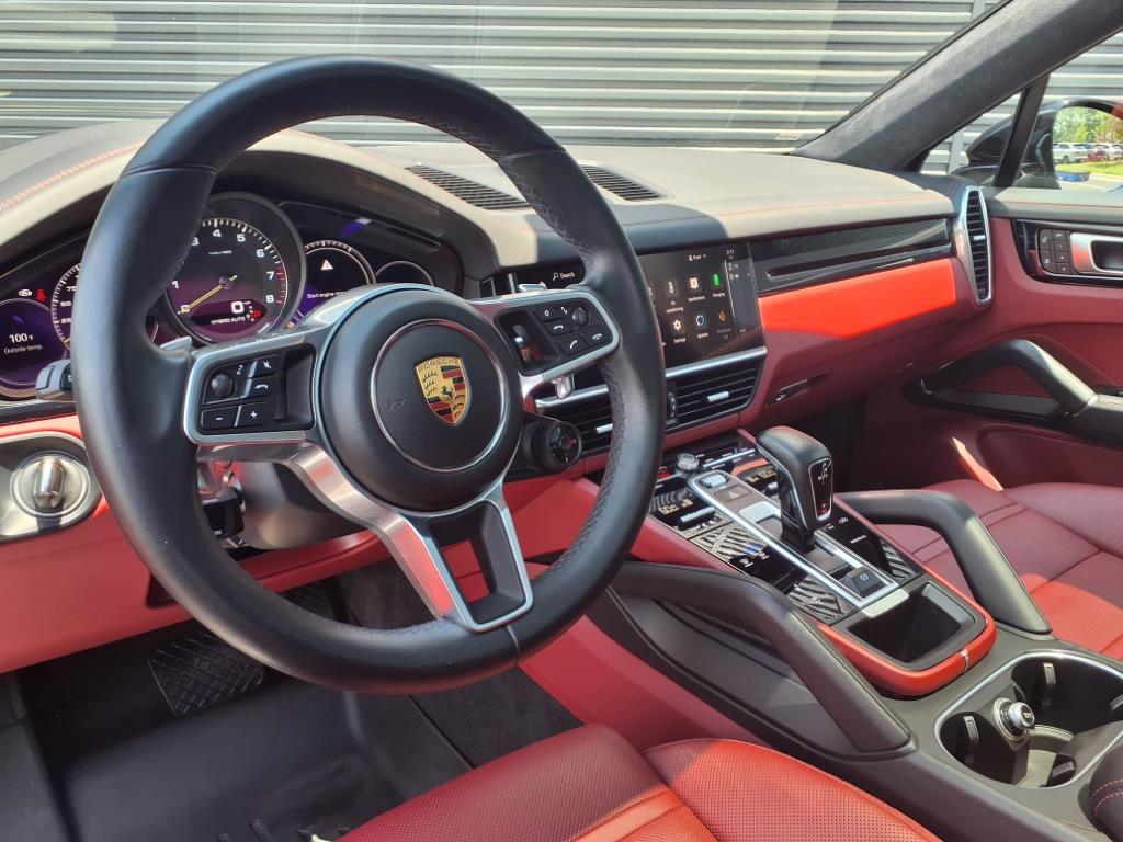 2022 Porsche Cayenne E-Hybrid Coupe photo 4