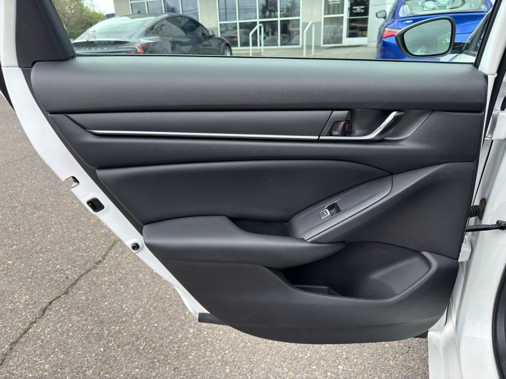2022 Honda Accord Sport photo 13
