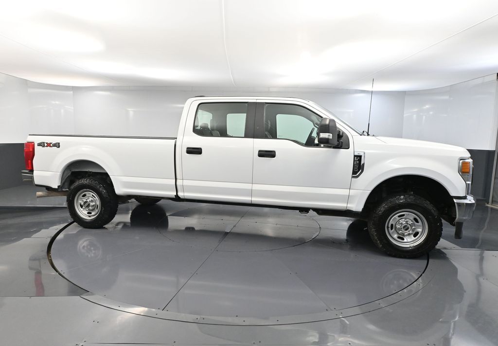 2022 Ford F-250 photo 2
