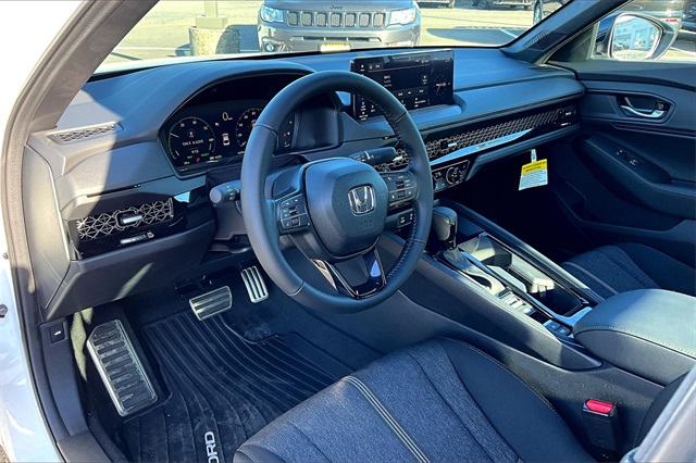 2025 Honda Accord Hybrid Sport photo 5