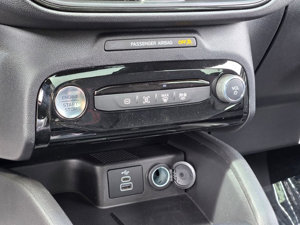 2025 Ford Escape Hybrid ST-Line Select photo 26