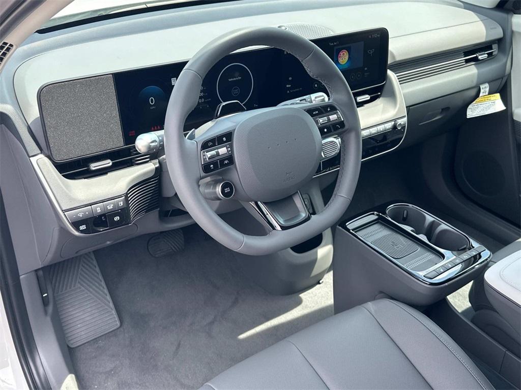 2025 Hyundai Ioniq 5 SEL photo 2
