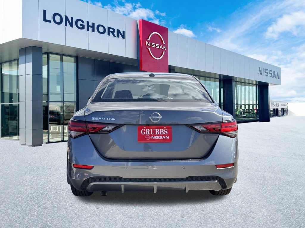 2025 Nissan Sentra SV photo 2