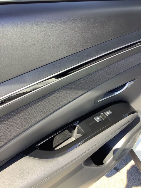 2022 Hyundai Tucson Limited photo 18