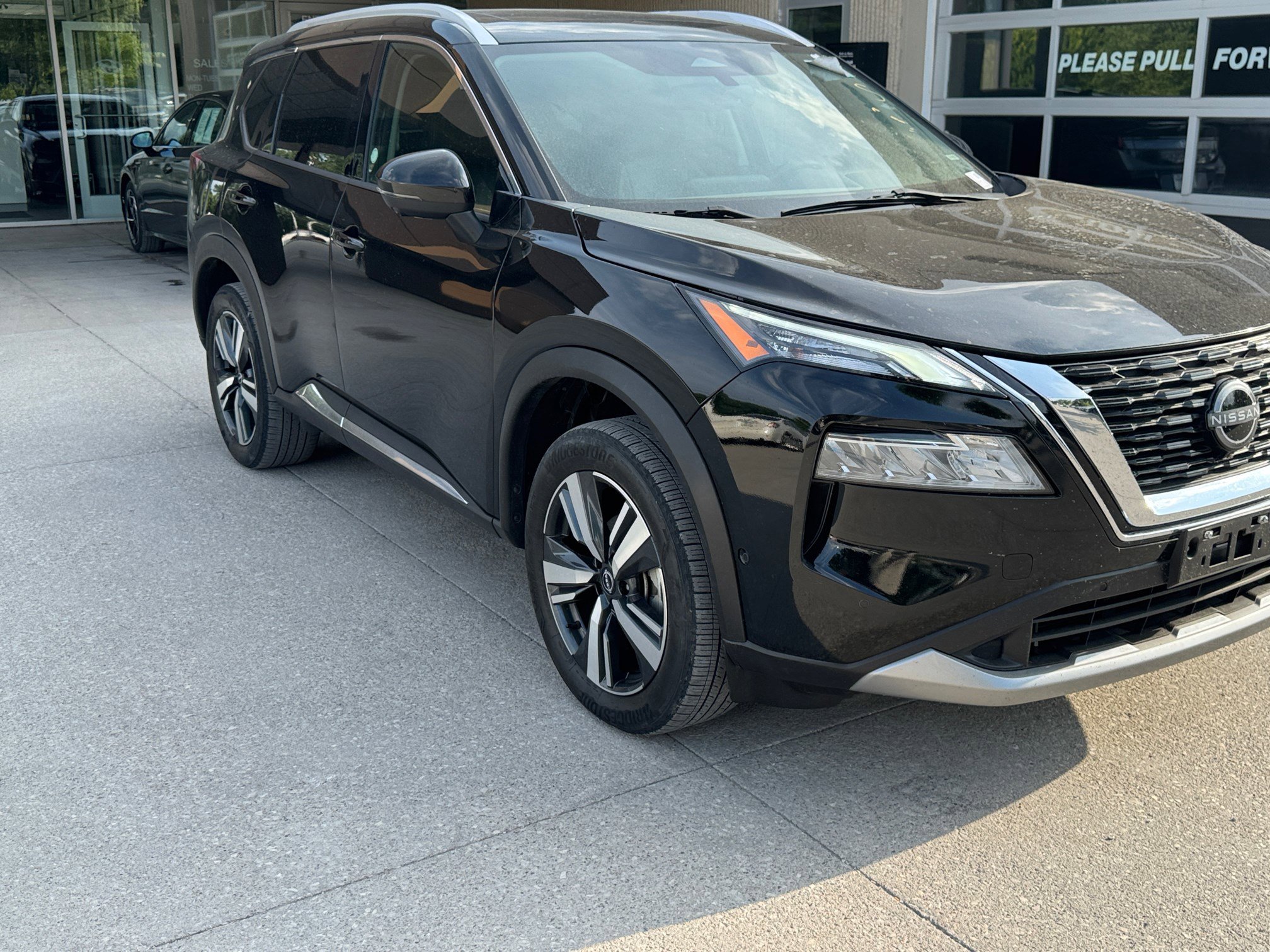 2023 Nissan Rogue SL photo 7