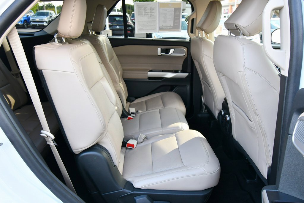 2023 Ford Explorer Limited photo 16