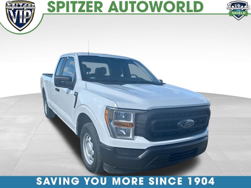 2021 Ford F-150 XL's photo