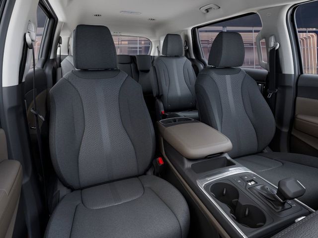 2026 Kia Carnival LX photo 15