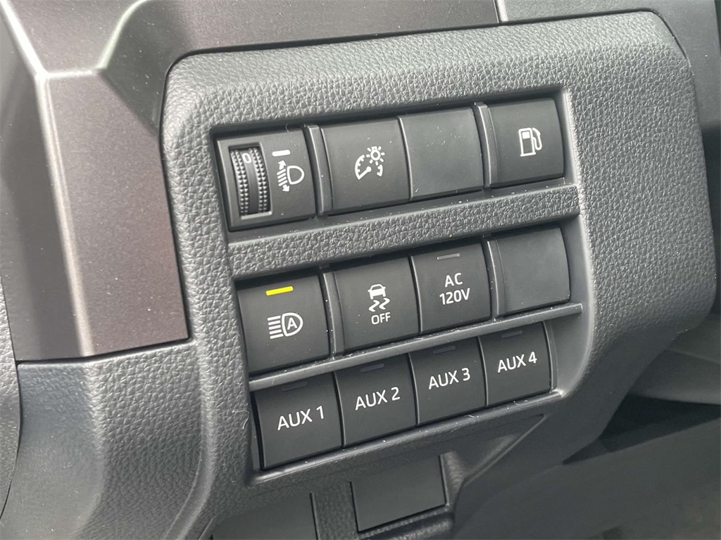 2025 Toyota 4Runner TRD Off-Road photo 17
