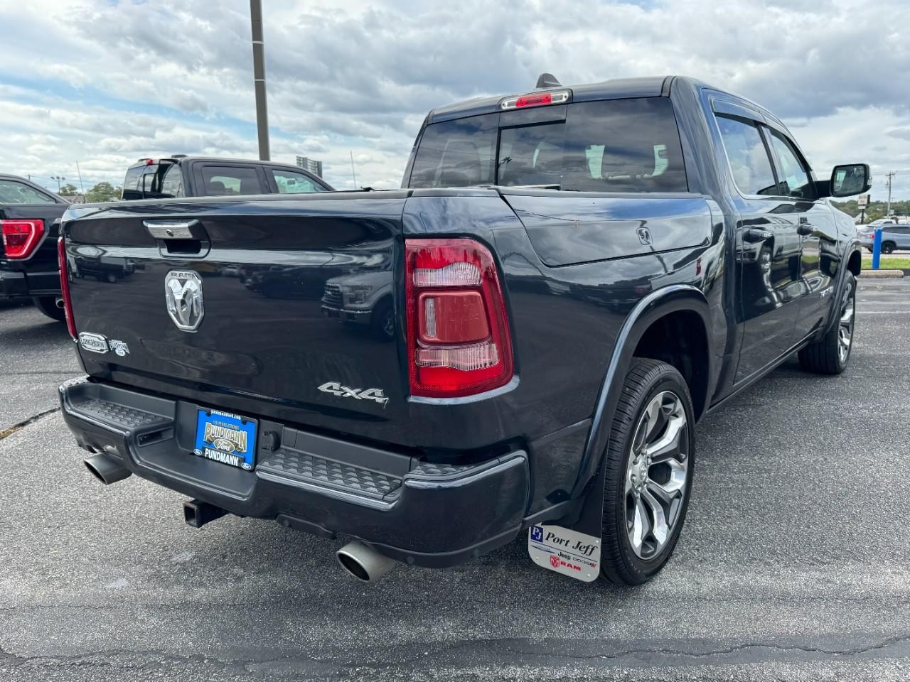 2020 Ram 1500 Longhorn photo 3