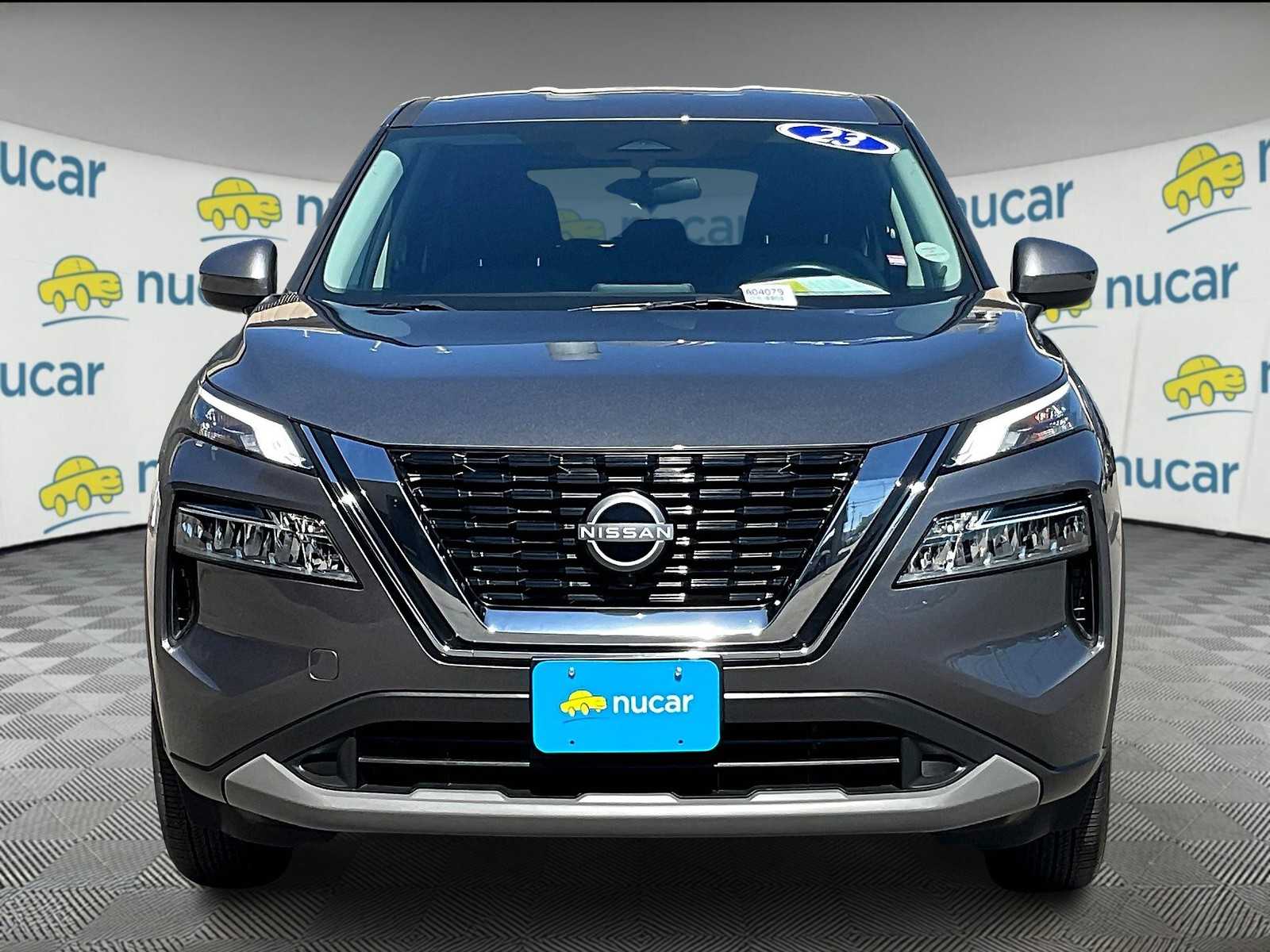 2023 Nissan Rogue SV photo 2
