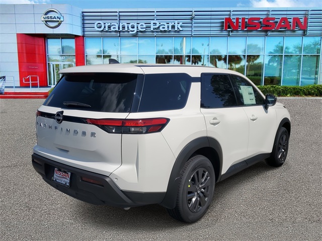 2025 Nissan Pathfinder S photo 2