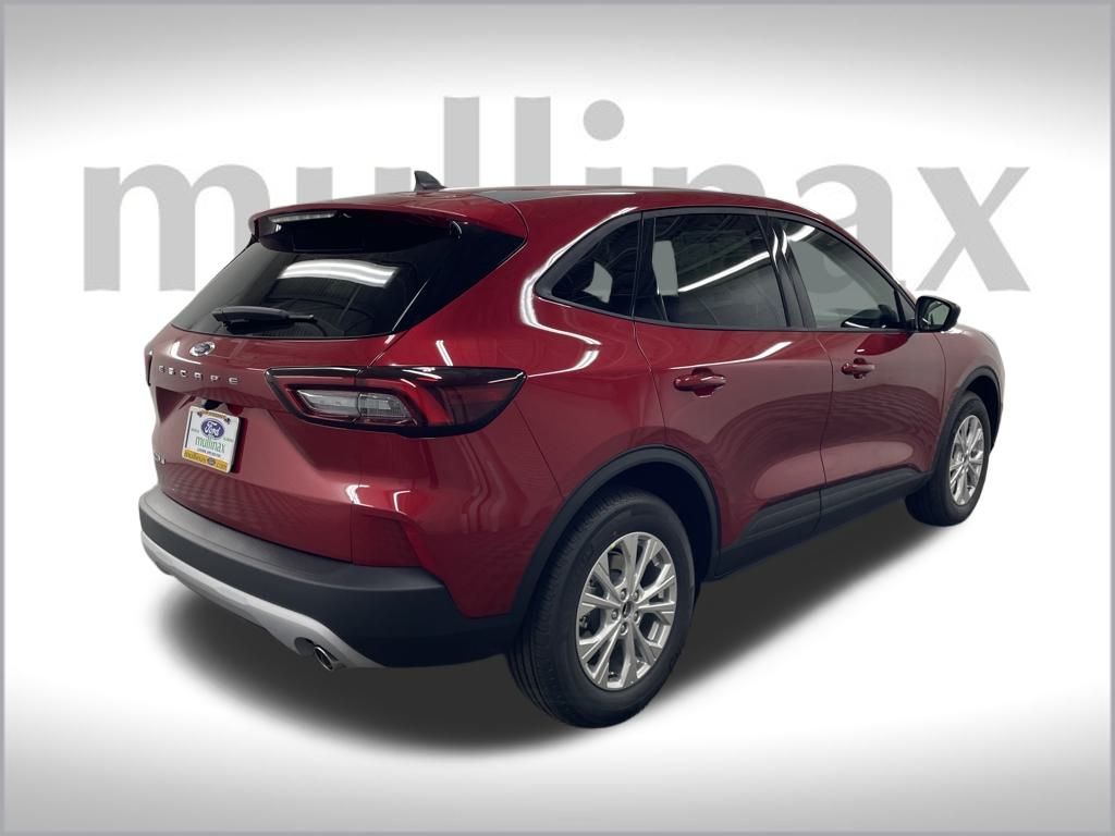 2026 Ford Escape Active photo 3