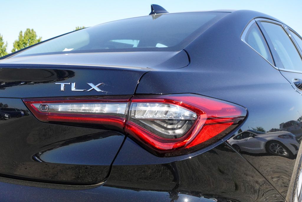 2025 Acura TLX Technology photo 5