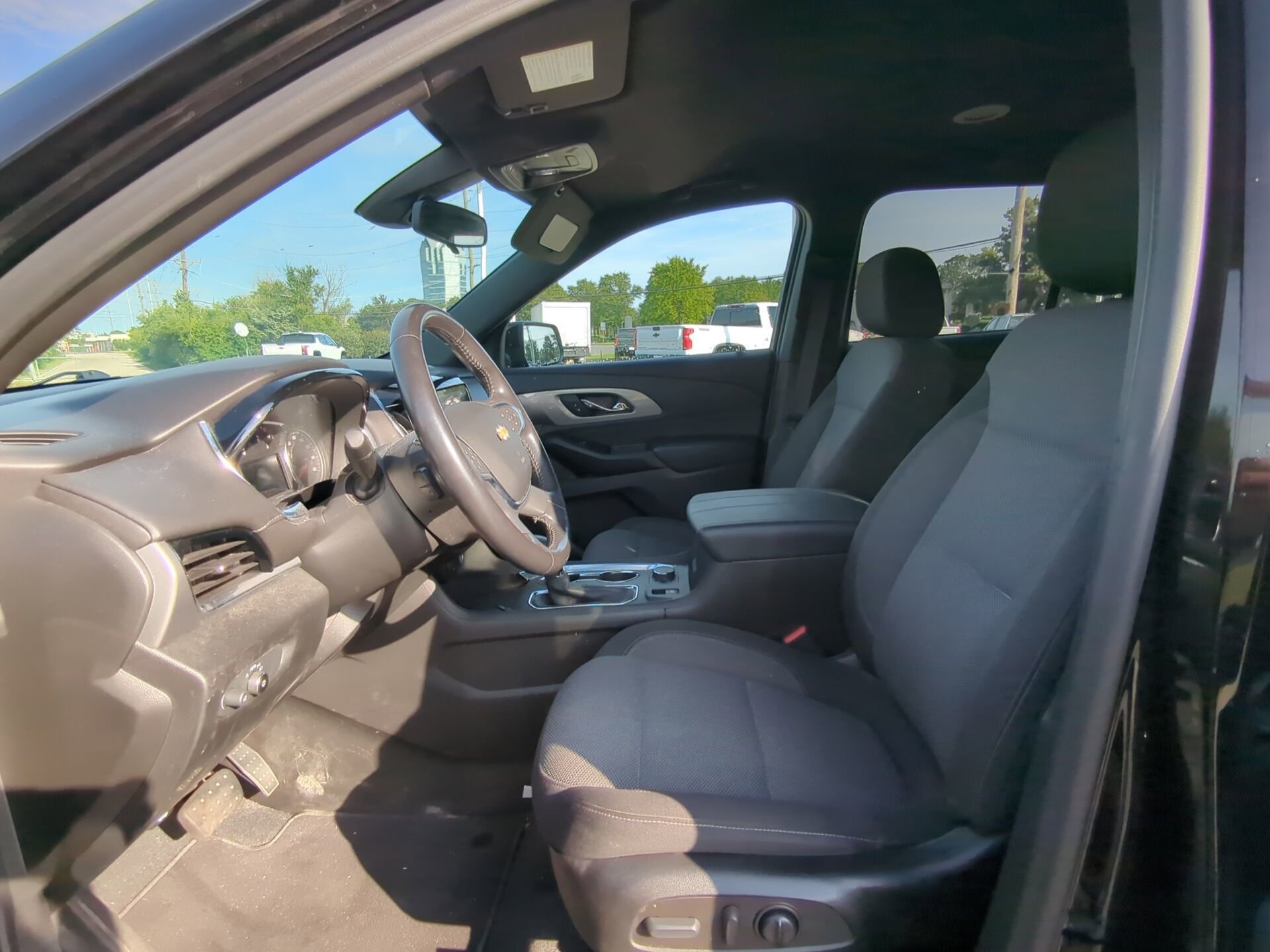 2022 Chevrolet Traverse Cloth photo 5