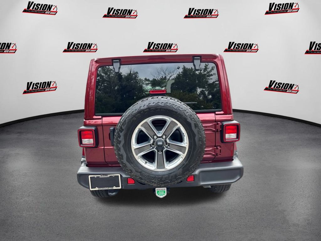 2021 Jeep Wrangler Unlimited Sahara photo 5