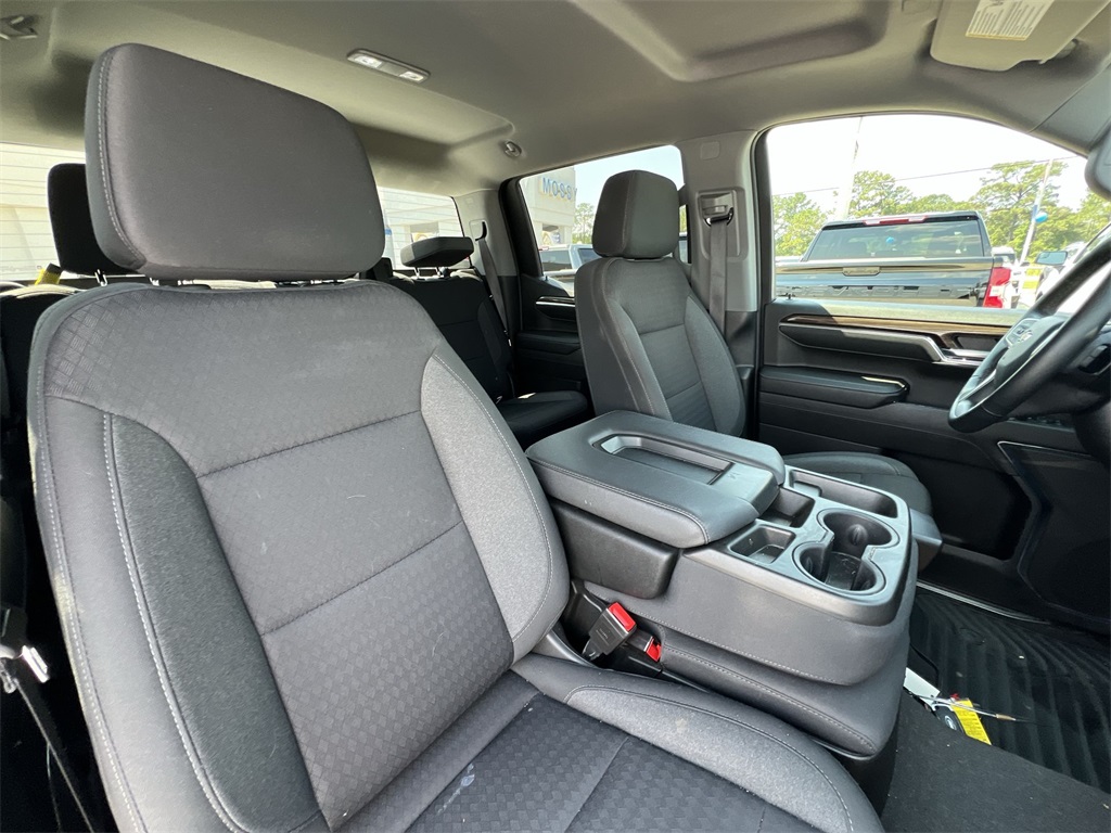 2023 Chevrolet Silverado 1500 LT photo 15