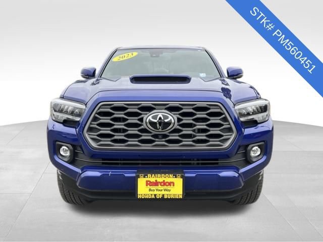 2023 Toyota Tacoma TRD Sport photo 2