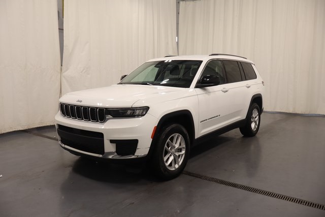 2023 Jeep Grand Cherokee Laredo photo 4