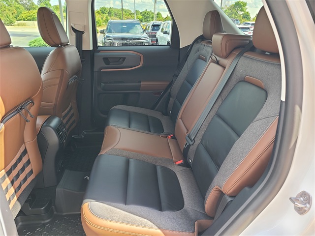 2023 Ford Bronco Sport Outer Banks photo 12