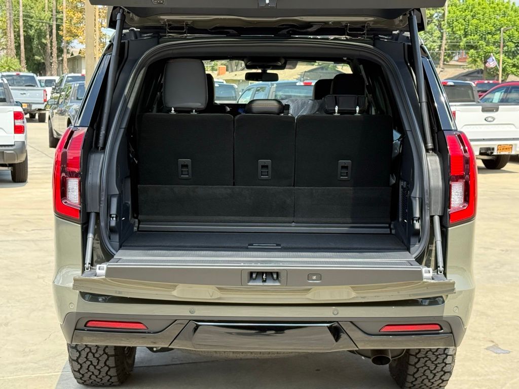 2025 Ford Expedition Platinum photo 16