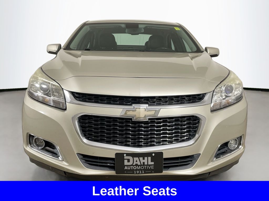 2015 Chevrolet Malibu LTZ photo 2