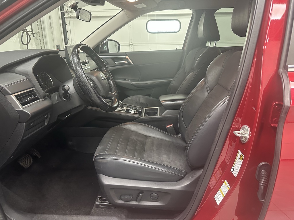 2022 Mitsubishi Outlander SE photo 13