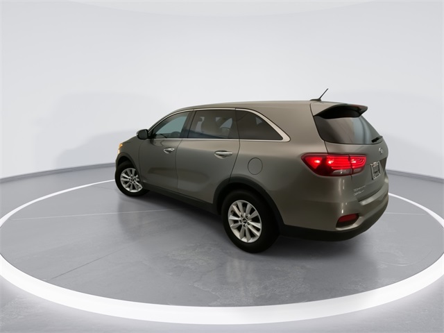 2019 Kia Sorento LX photo 2
